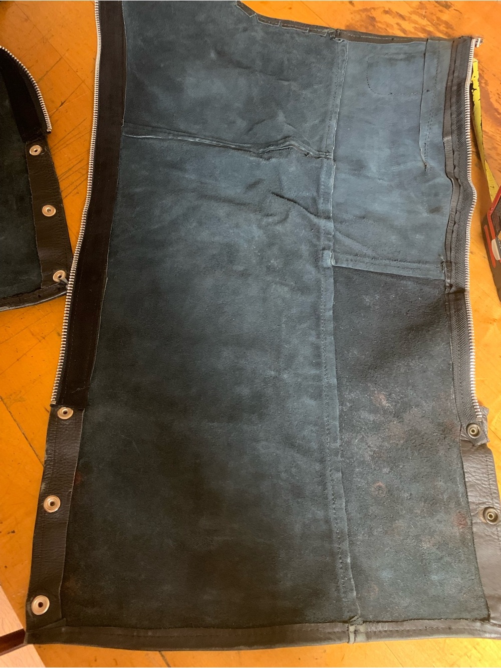 29L Black Leather Women's Chaps - XS/S - Picture 7 of 16